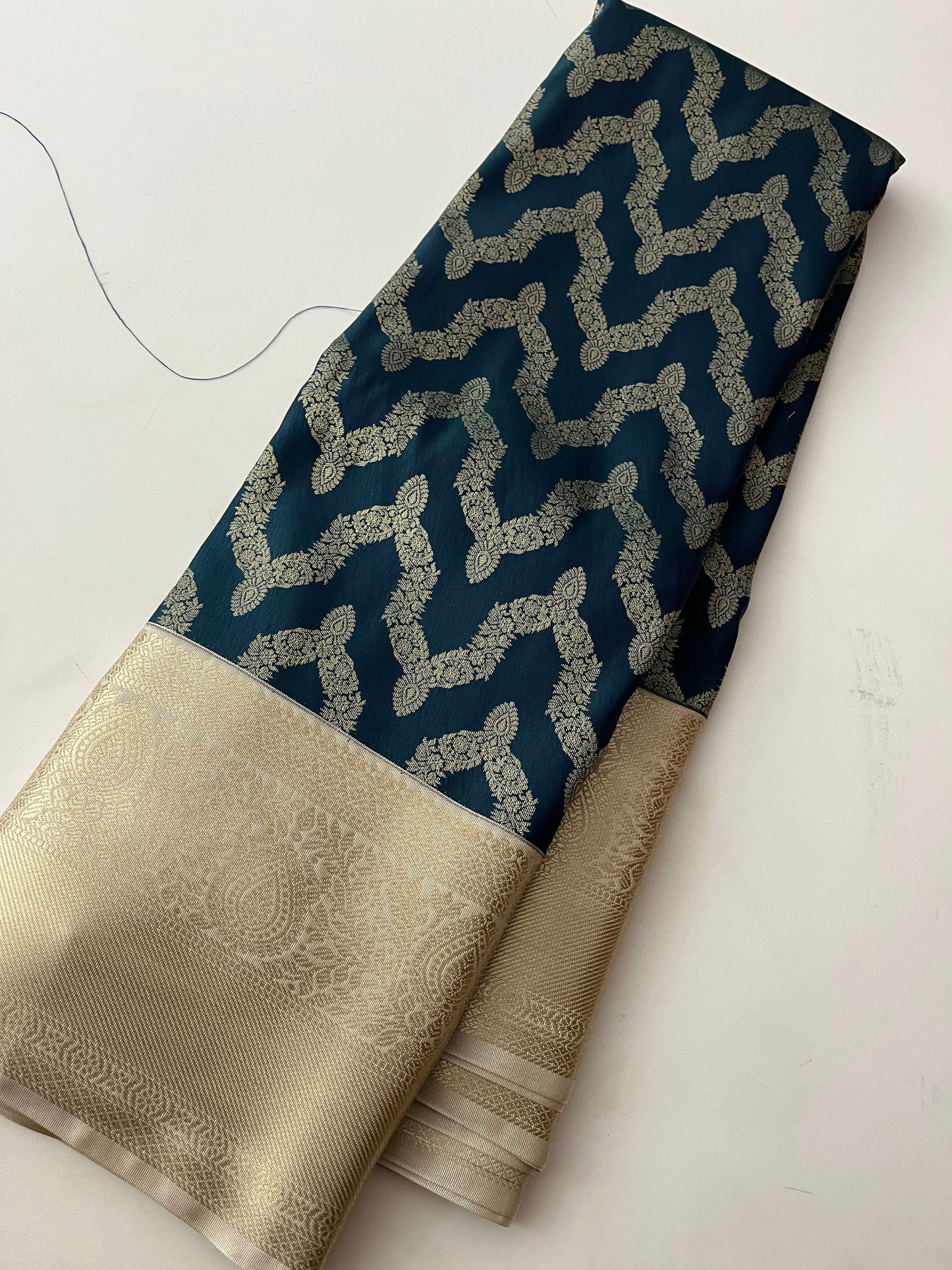 Ju11 Semi Silk