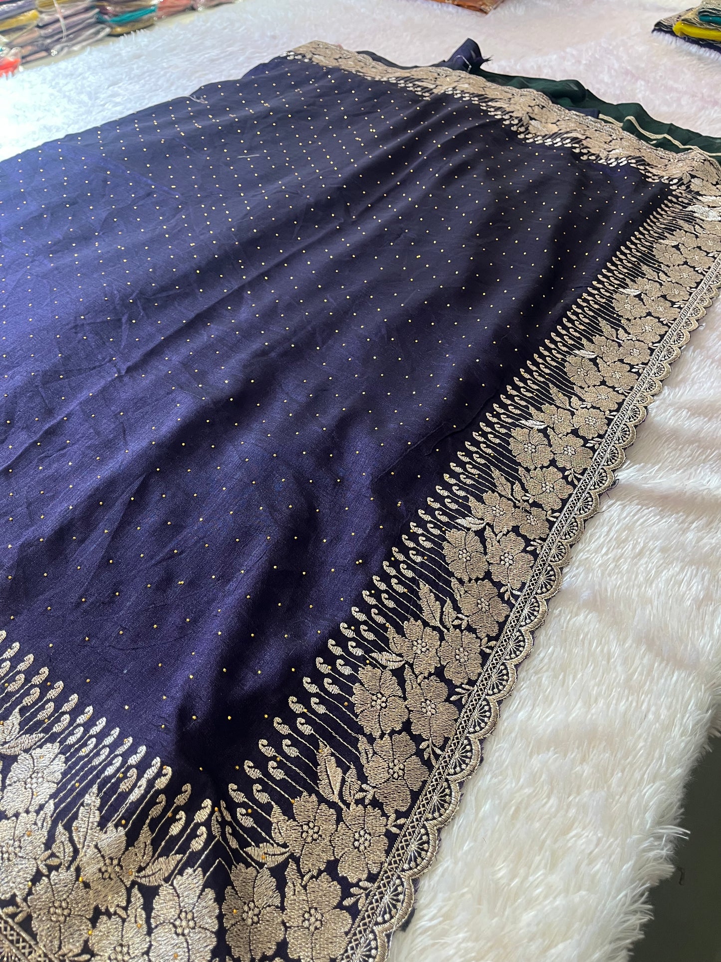 Scallop borde Fancy saree