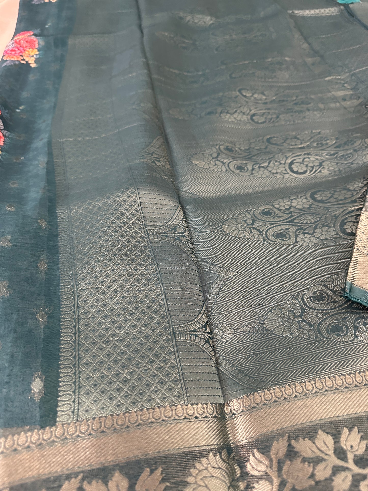 FLORAL ORGANZA SAREE