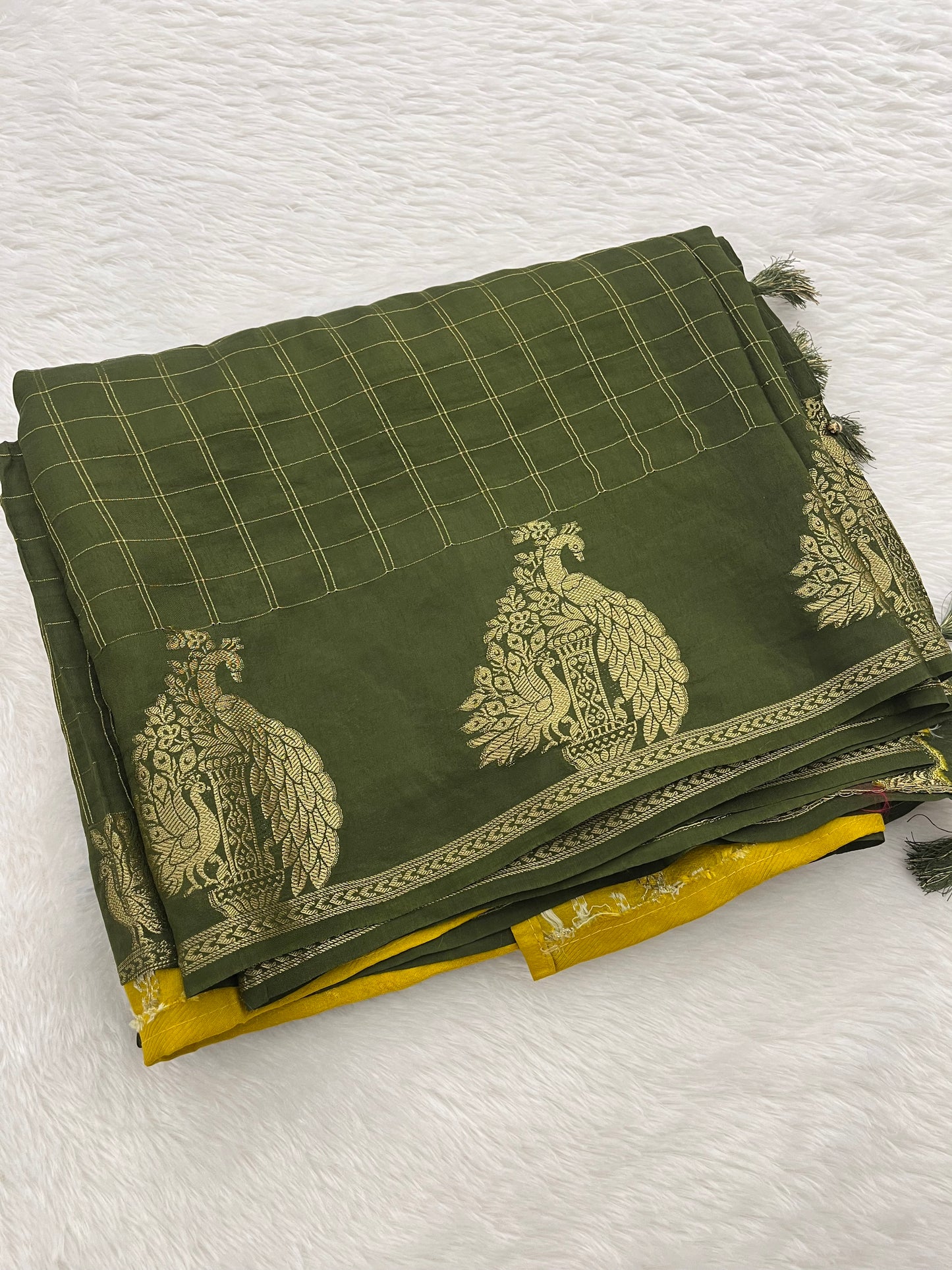 AP28 Banarasi crape fancy