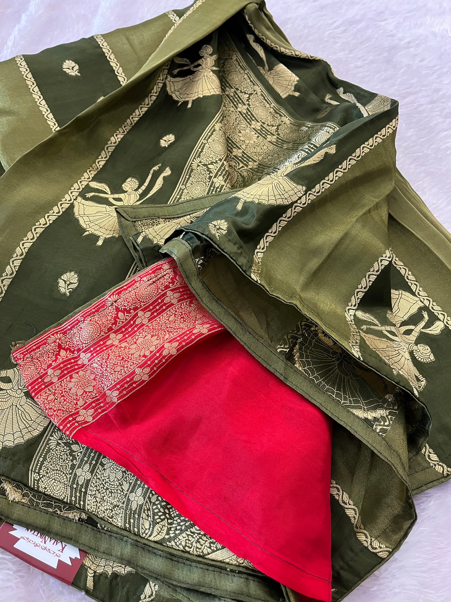 Dancing Dola Chinnon silk