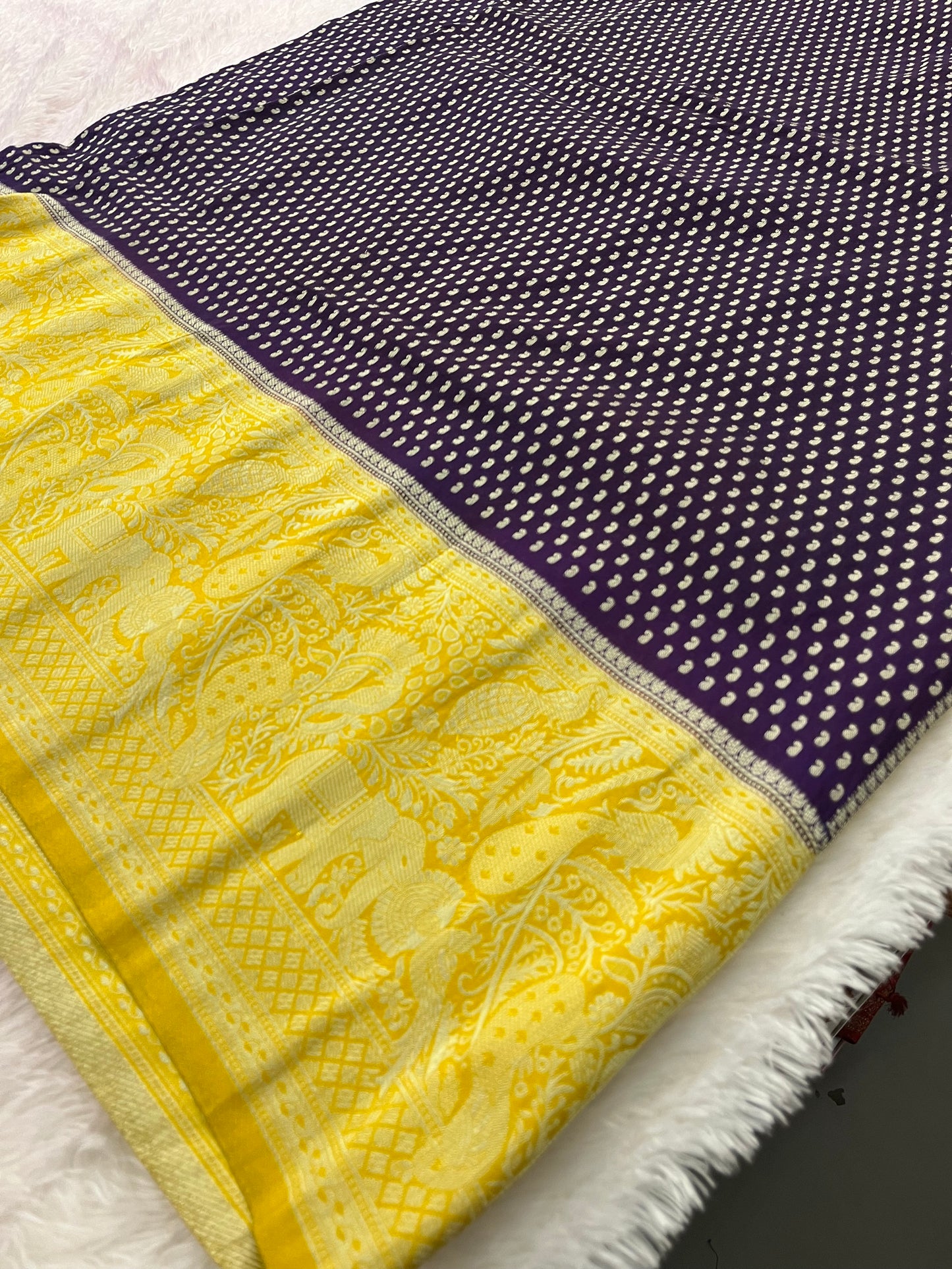 Kaddi Banarsi Small Butties Fancy