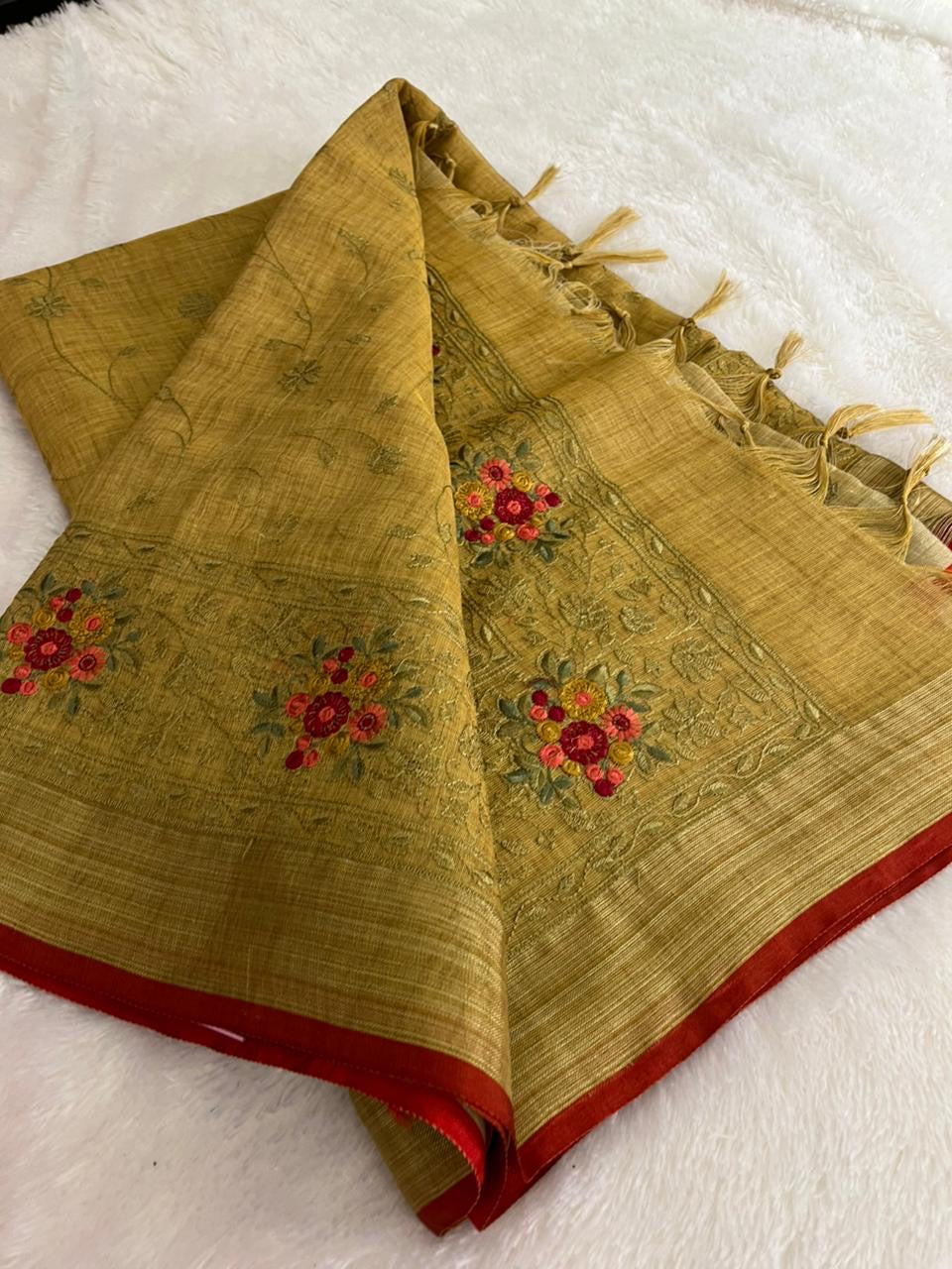 Designer linen Fancy Embroidery Buttas