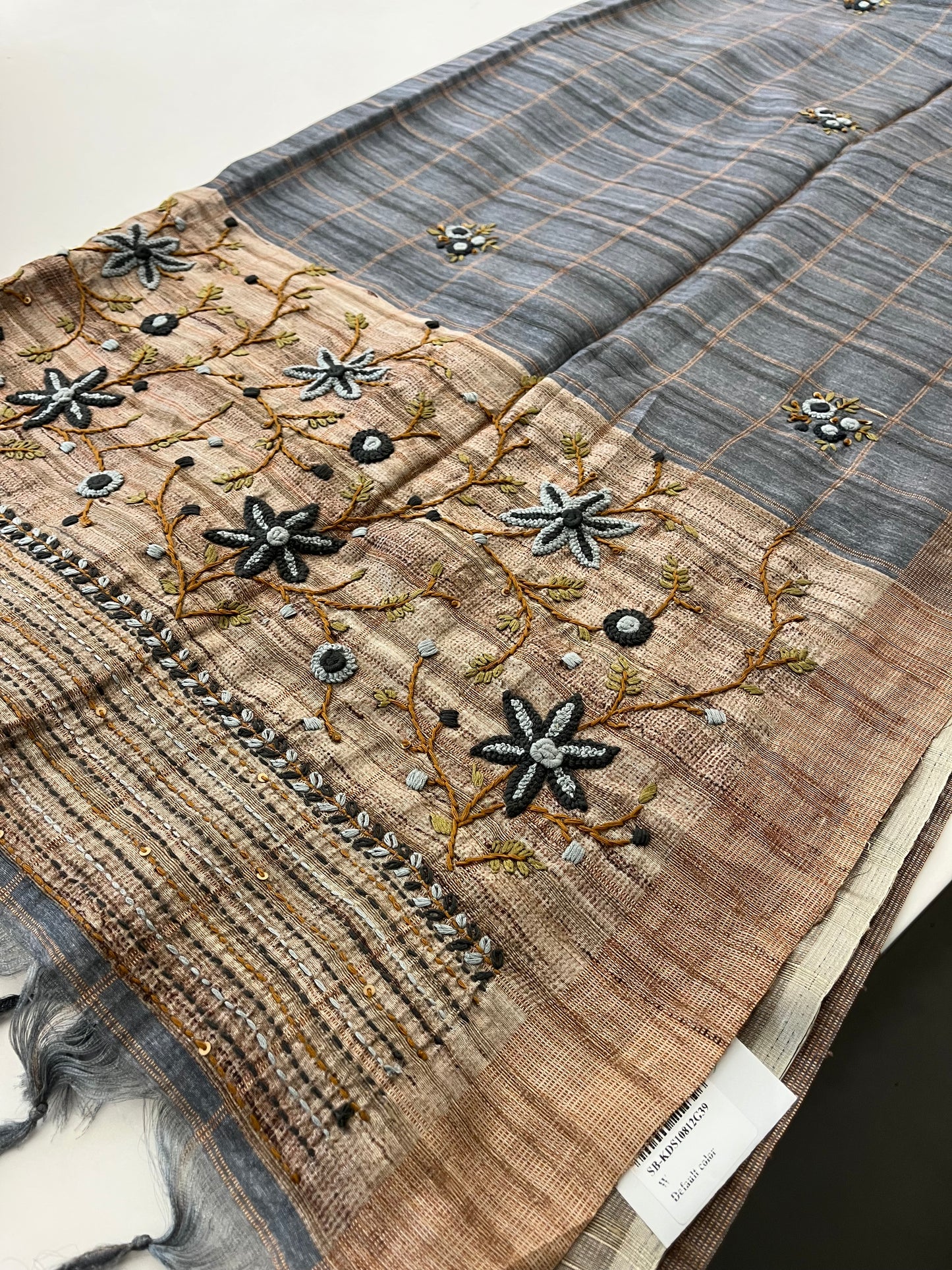 Lenin Embroidery Fancy saree