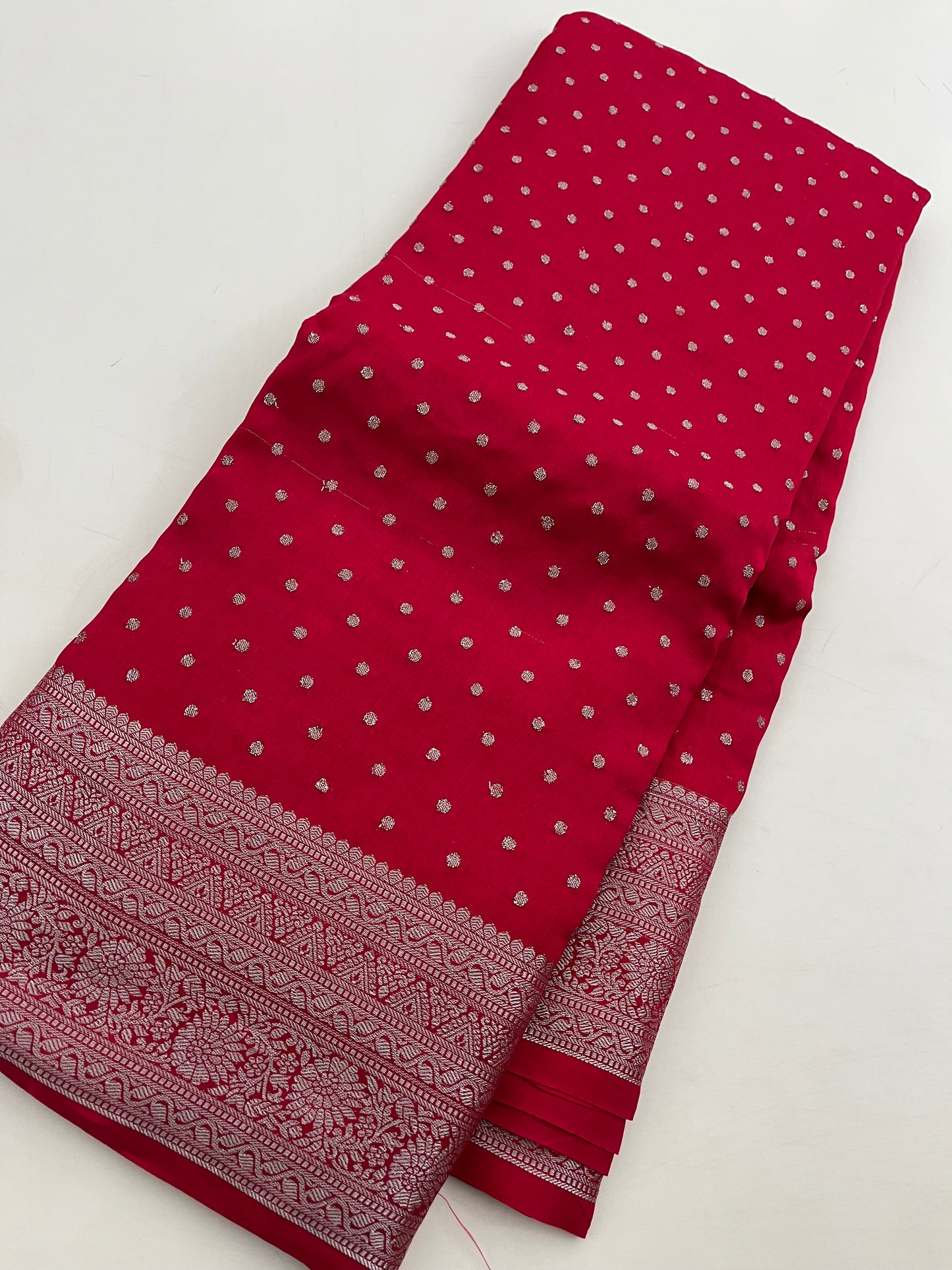 Ju9 Banarasi Crepe Silver