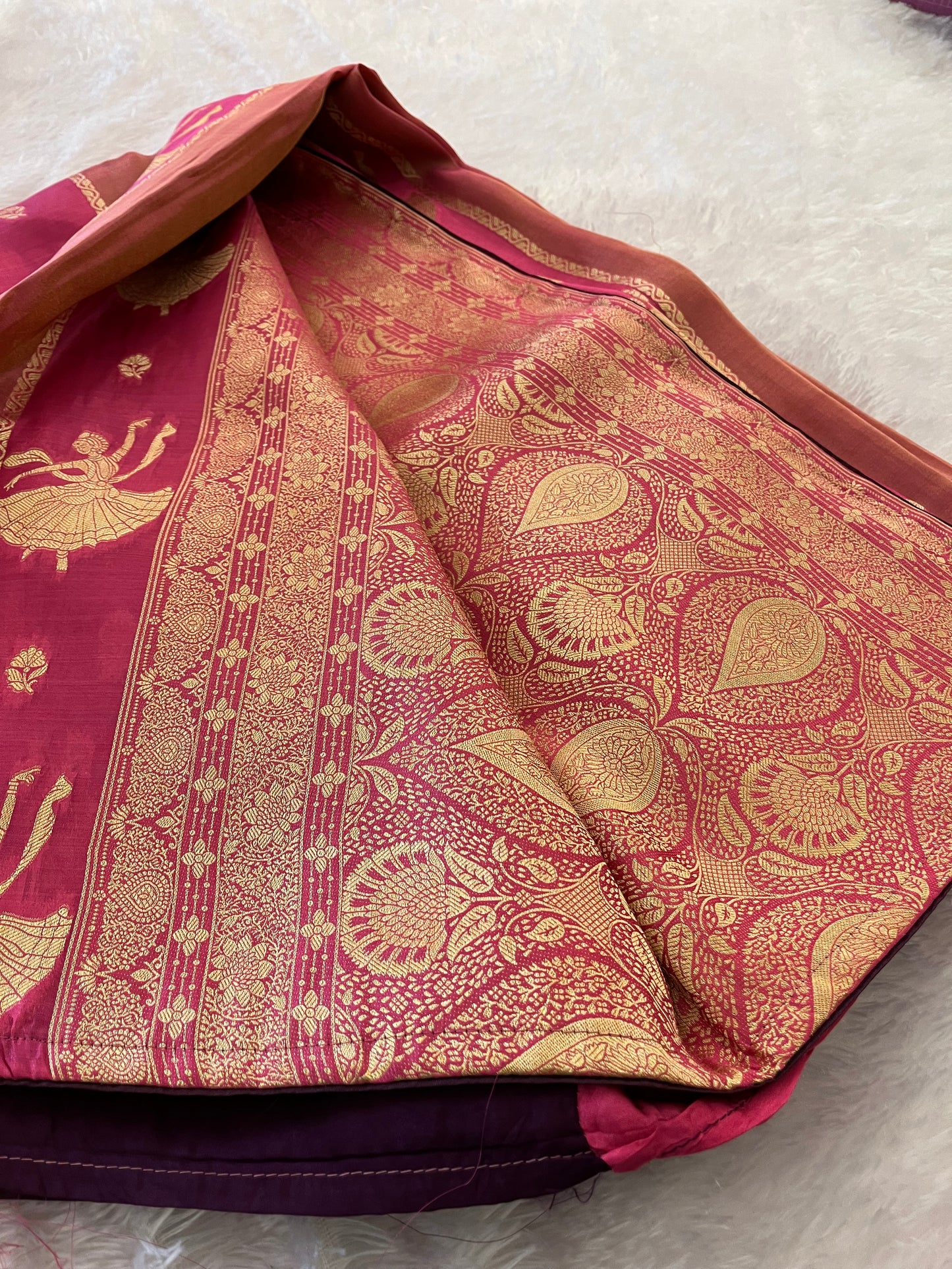 Dancing Dola Chinnon silk