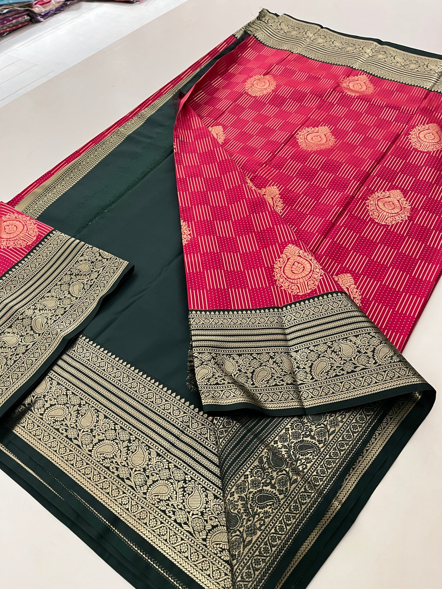 Ju9 Semi Silk