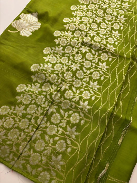 Chinnon Silk Premium Lily Green x Red-1121