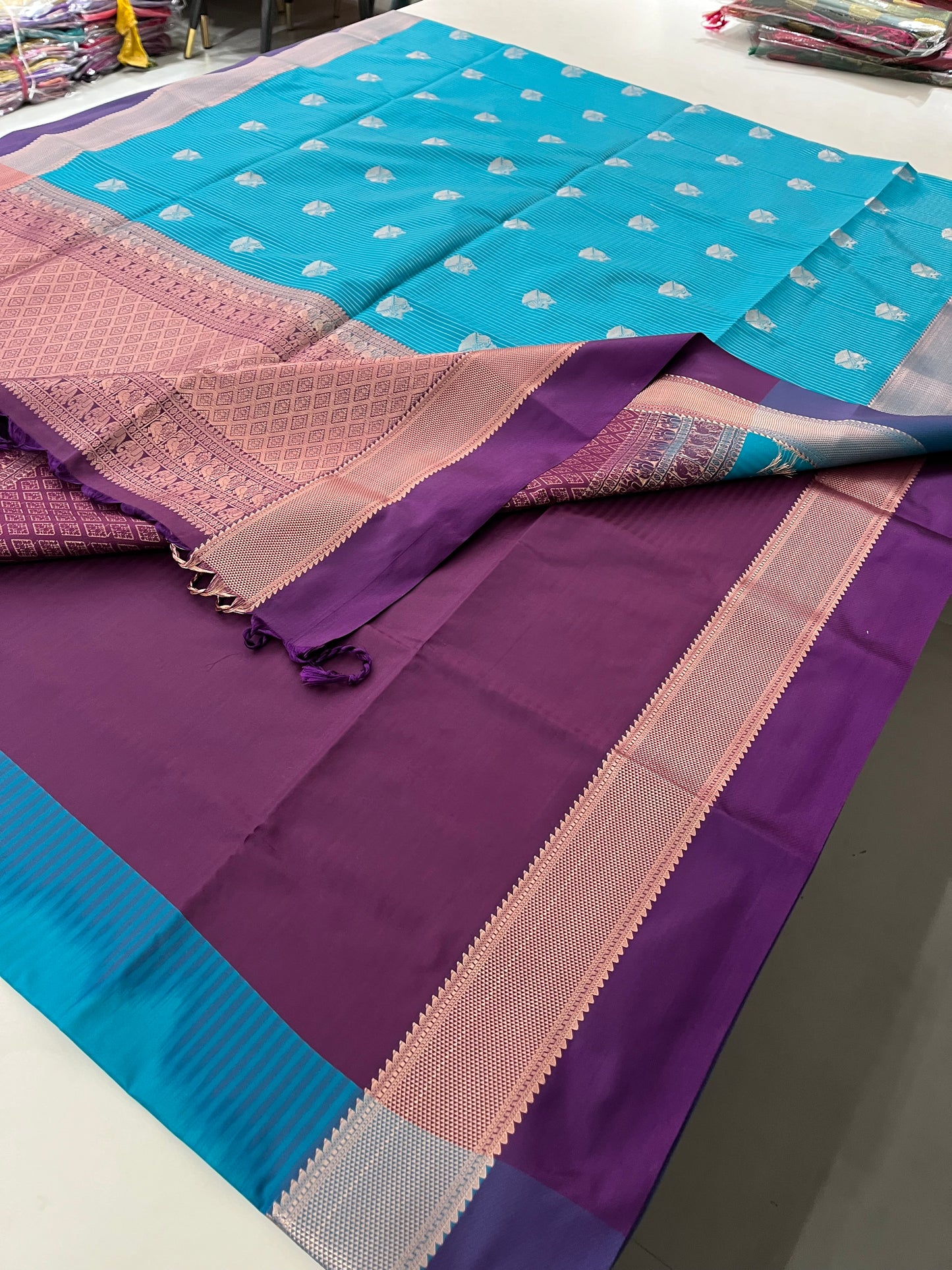 Semi Kanchi Pattu