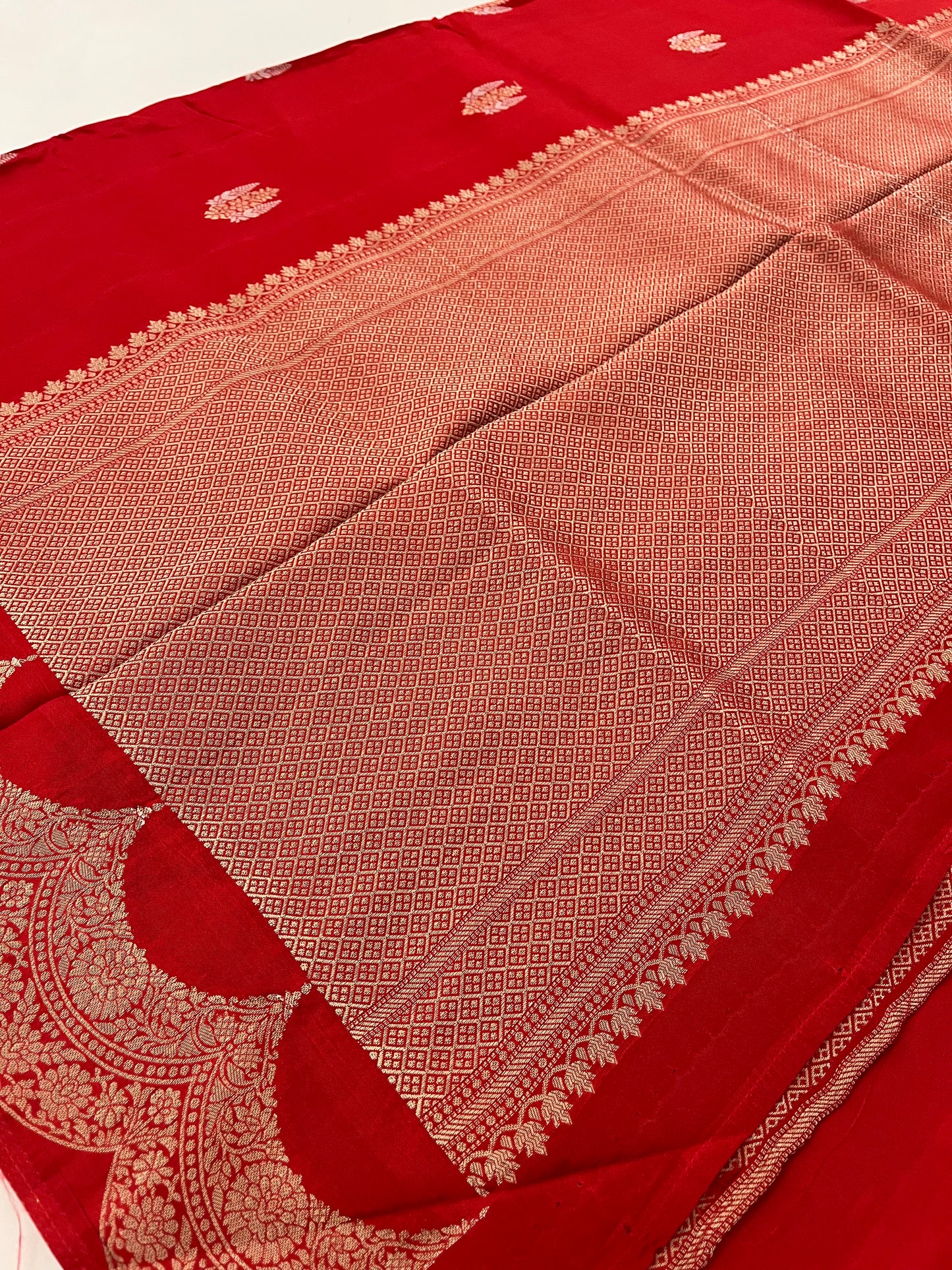 AP7 Banarasi crape