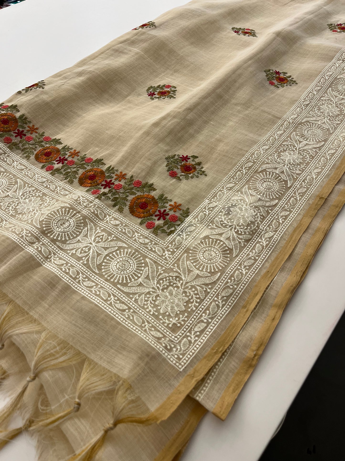 Linen Embroidery Fancy