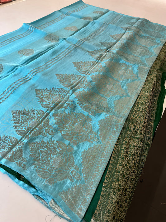 Fancy Chinnon Borderless