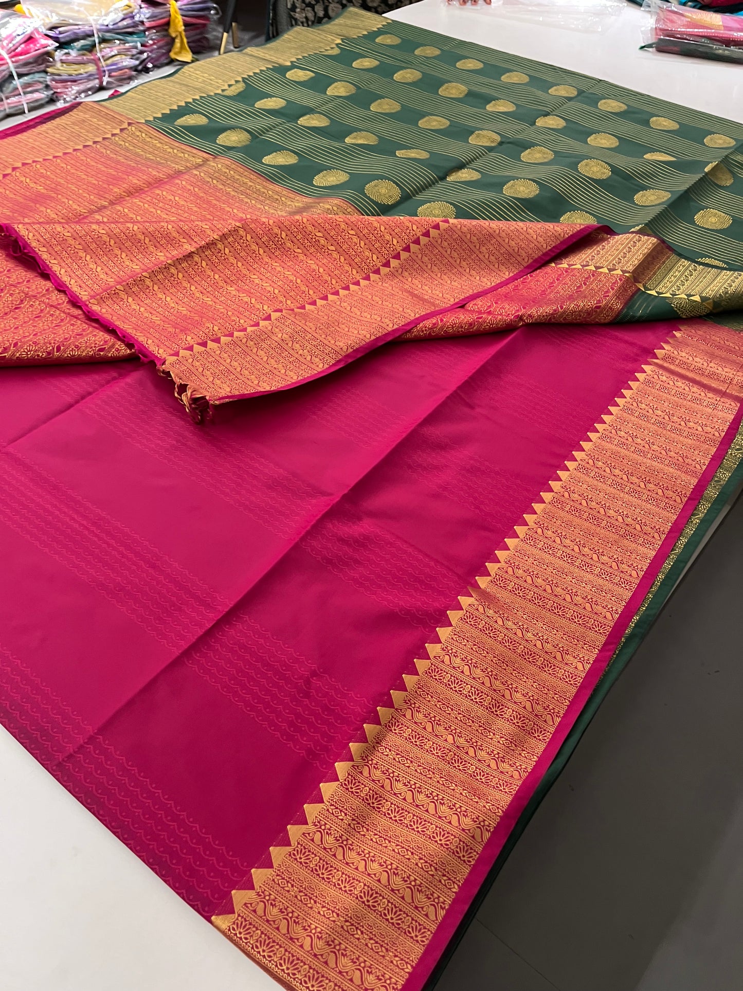 Semi Kanchi Pattu