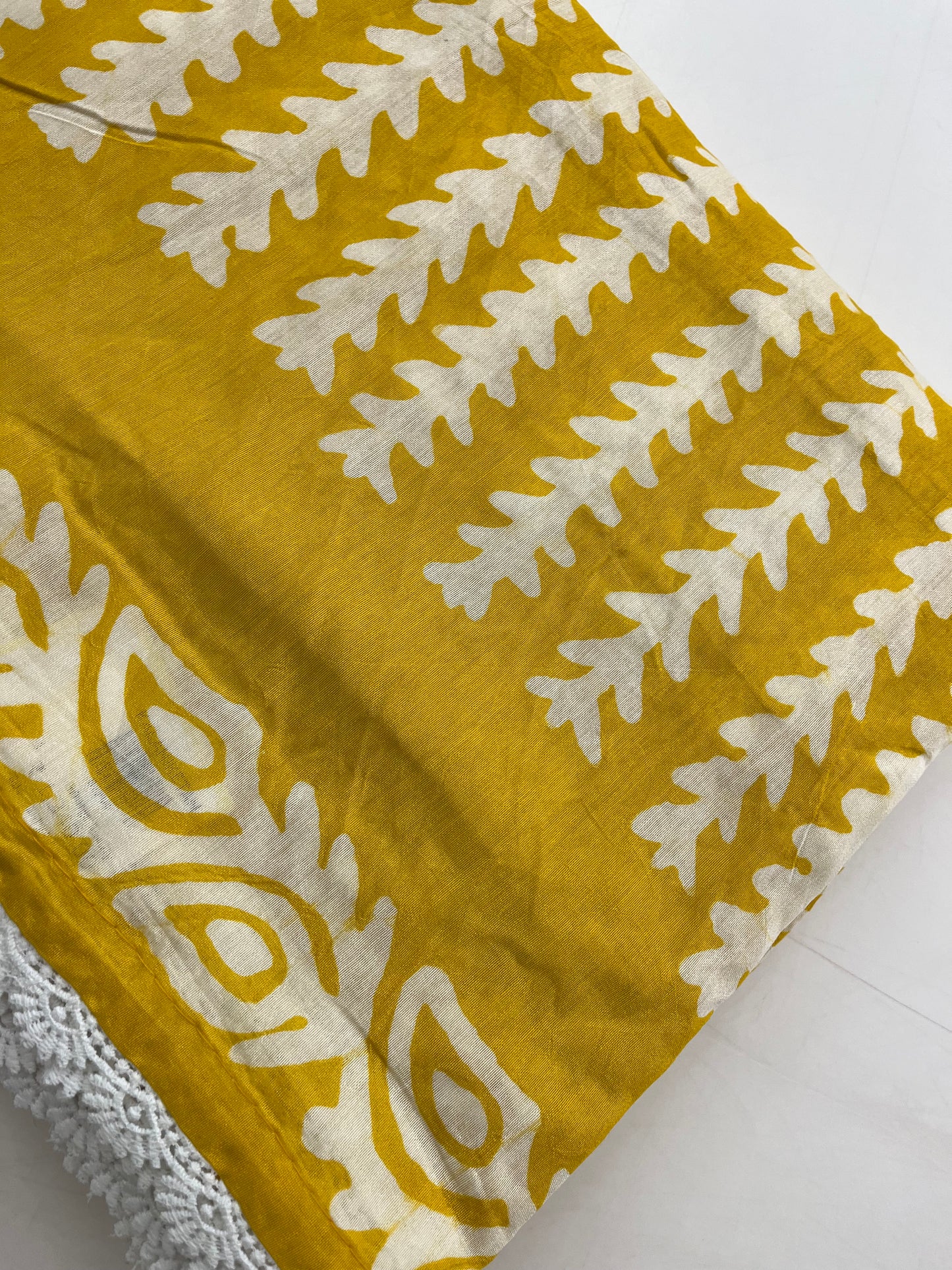Fancy Soft Cotton Saree With Extra White chikankari Blouse