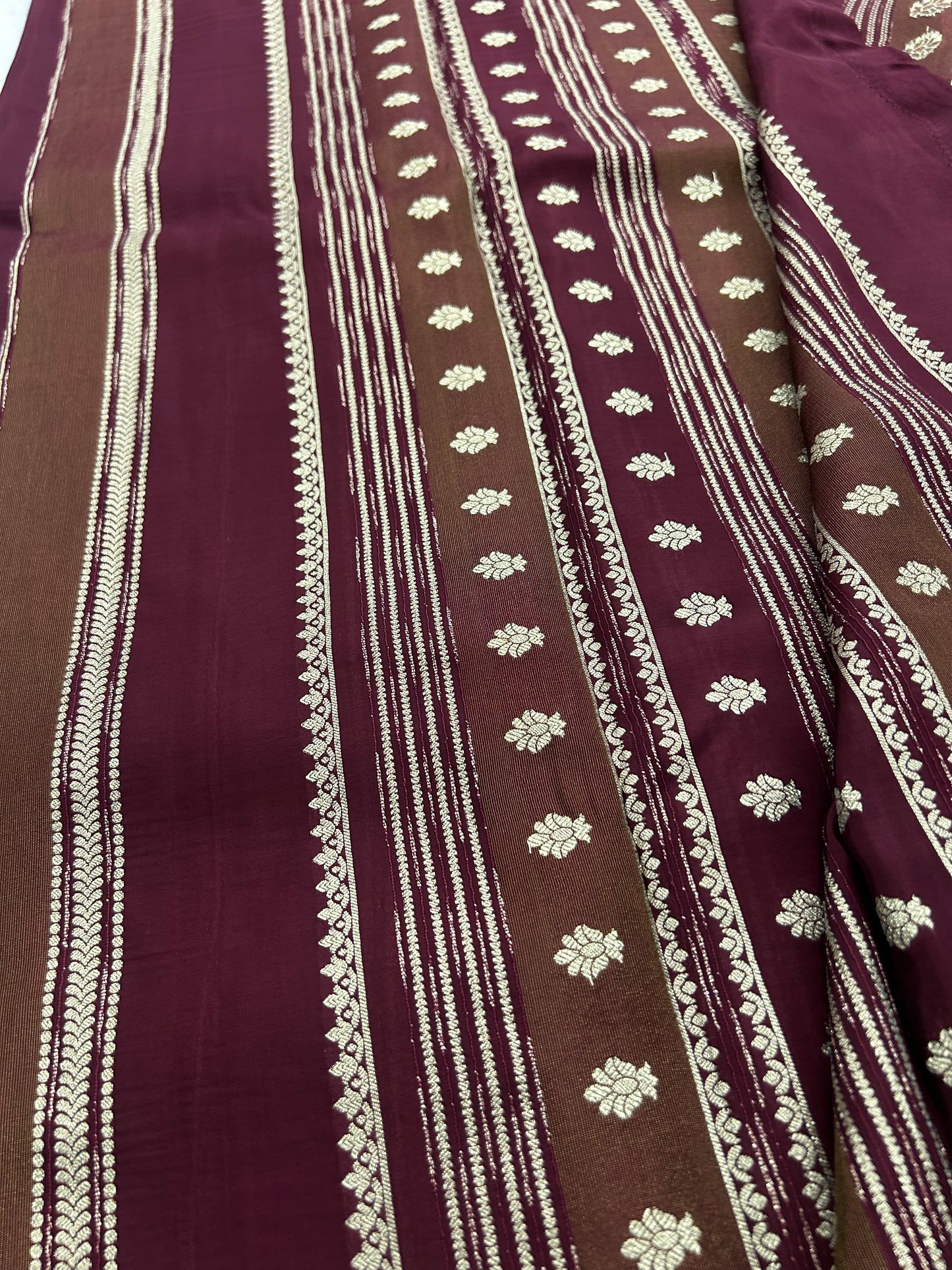 DESIGNER PARTYWEAR SAREE WITH CONTRAST BLOUSE-WINE X RED