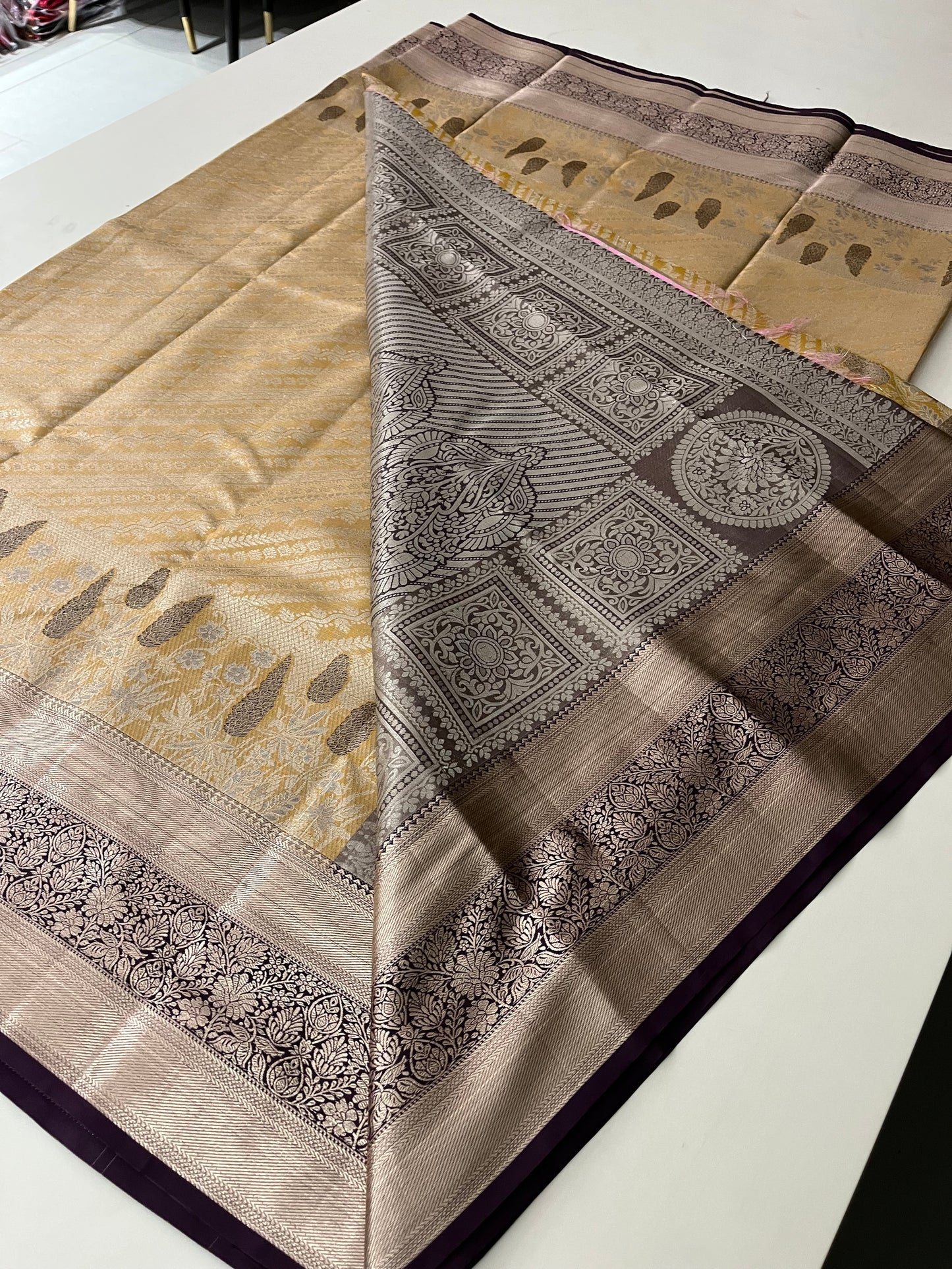 Tissue kanchi semi silk