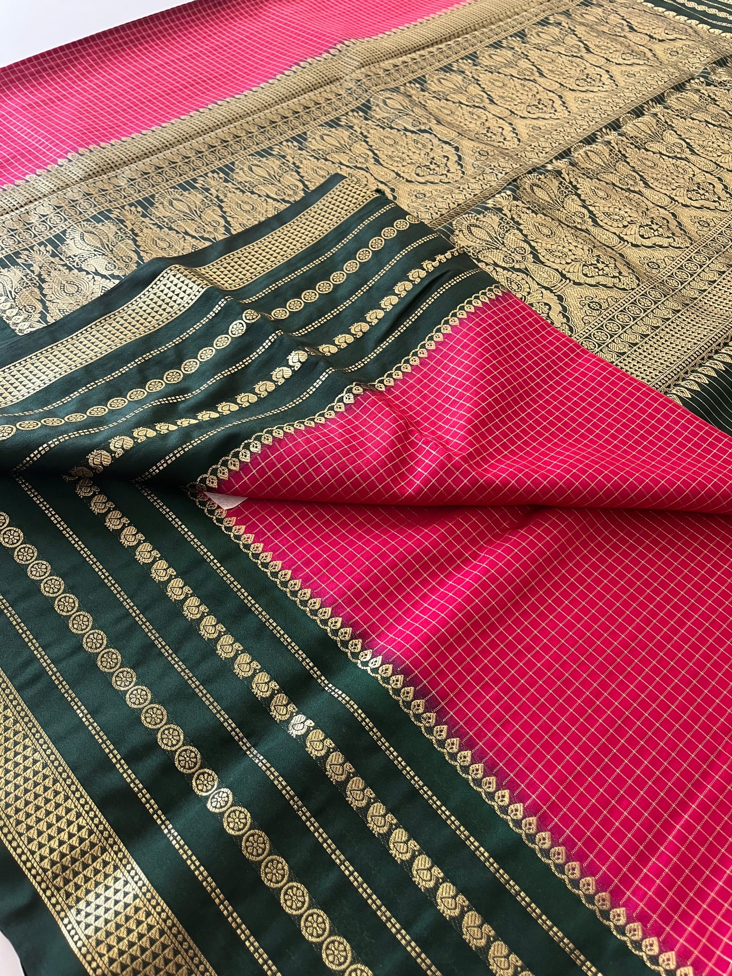 Crape Banarasi Checks Contrast