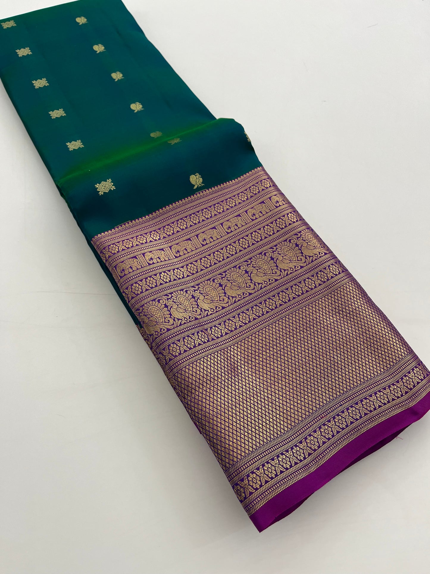 Pure Kanchipuram silk saree with silk mark certified