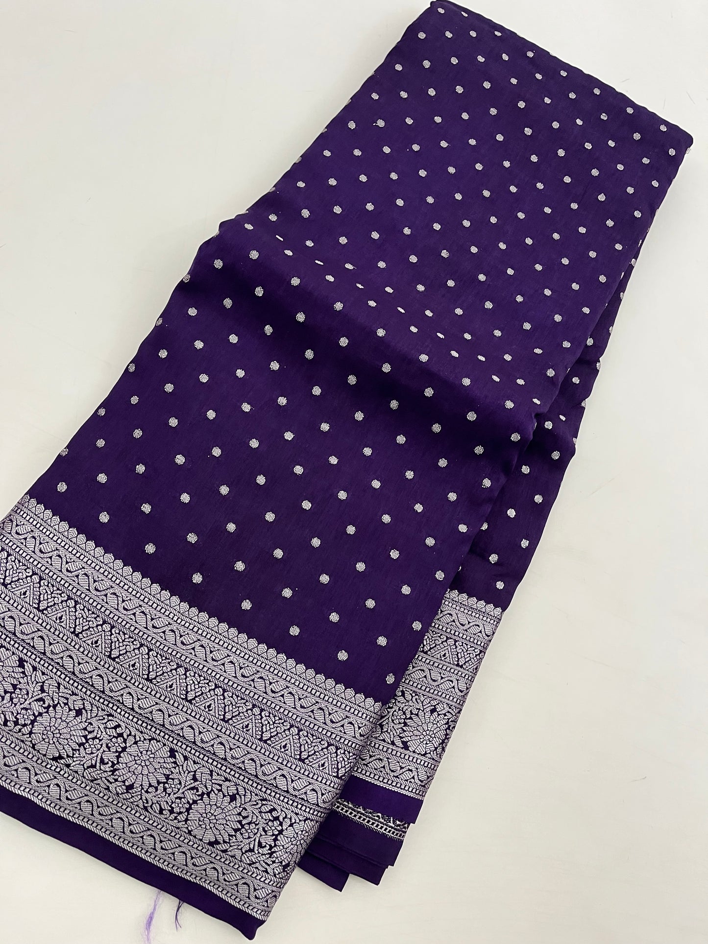 Ju9 Banarasi Crepe Silver