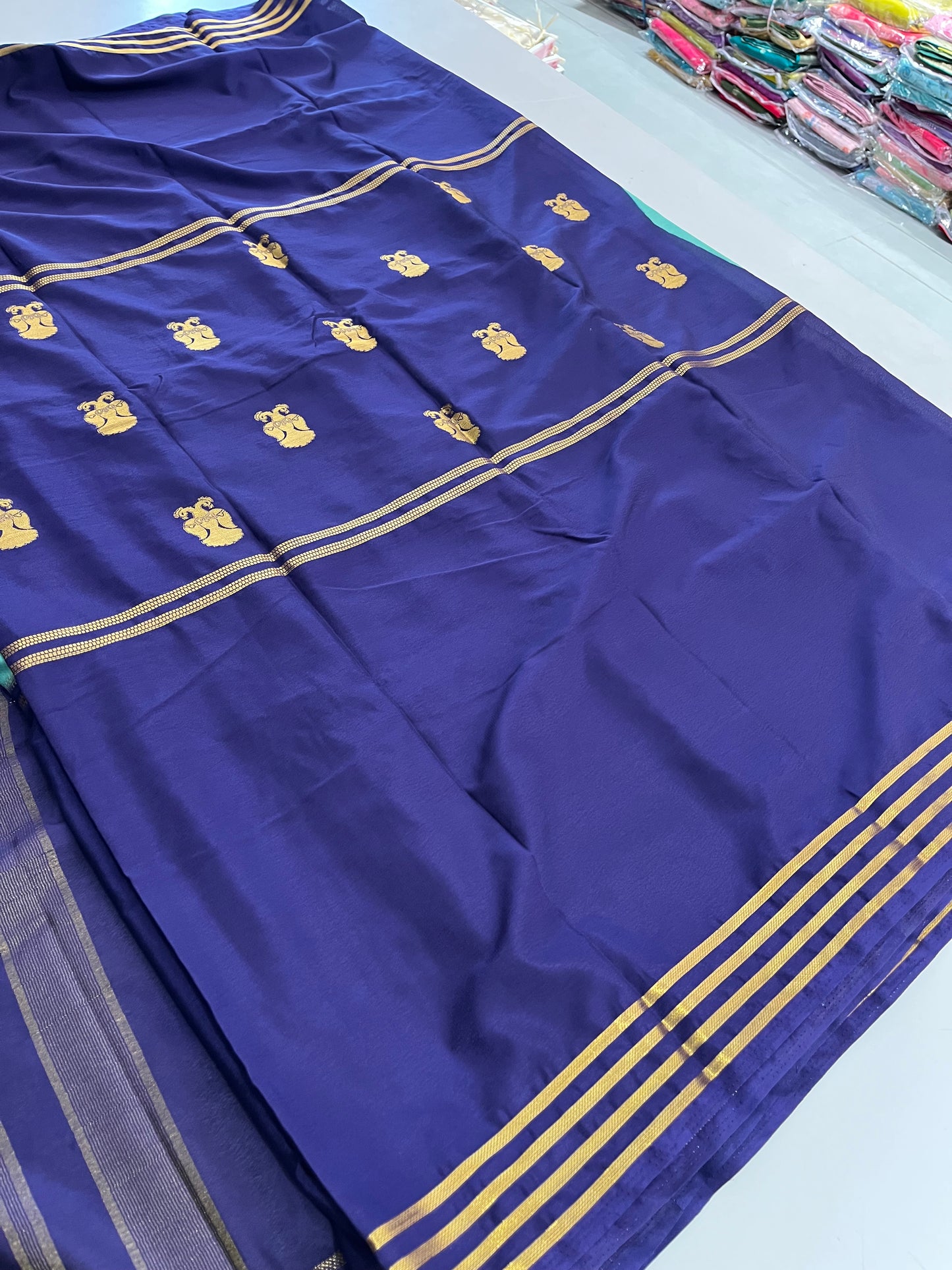 Vajra Silk Super Flowly