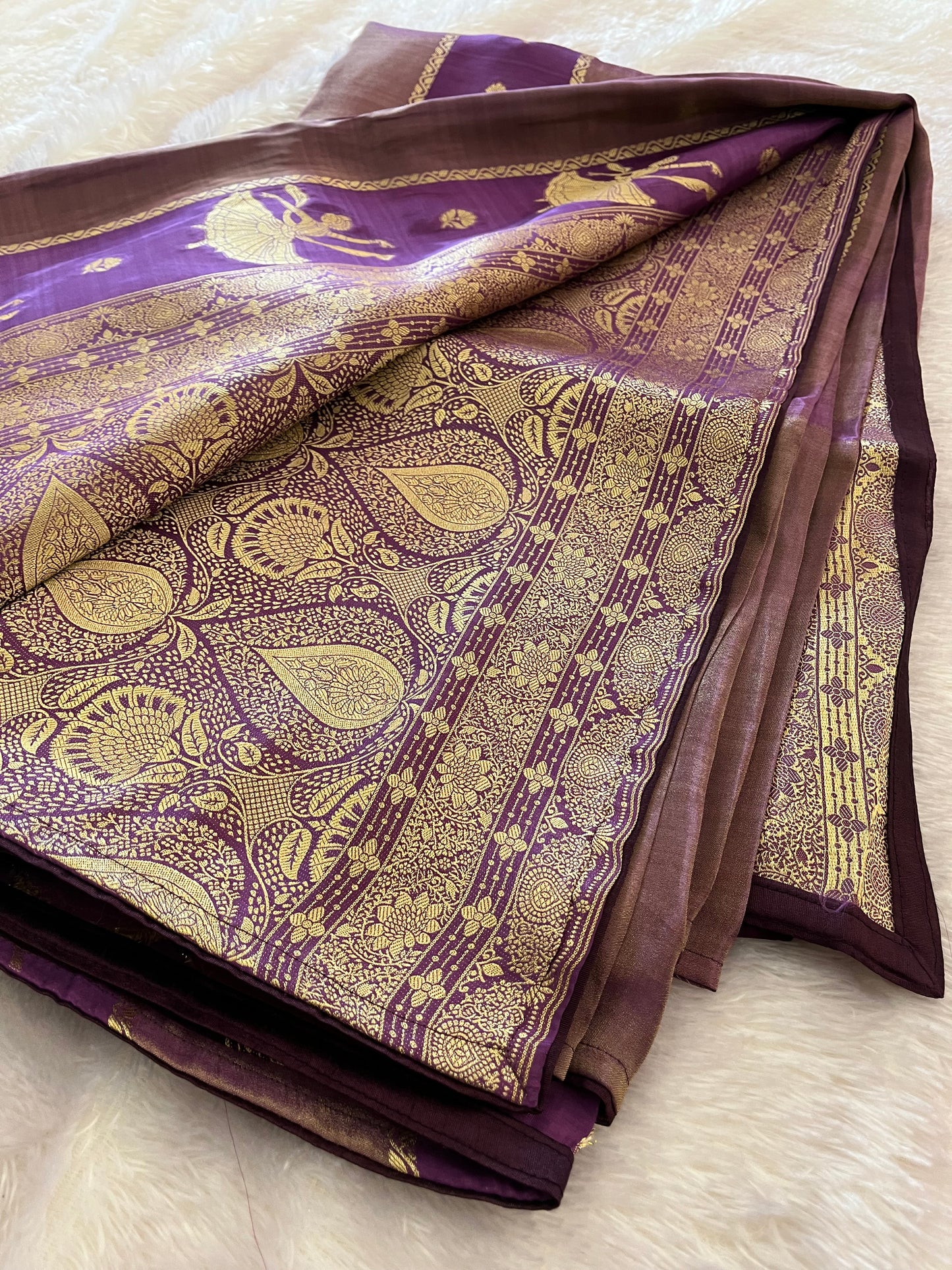 Dancing Dola Chinnon silk