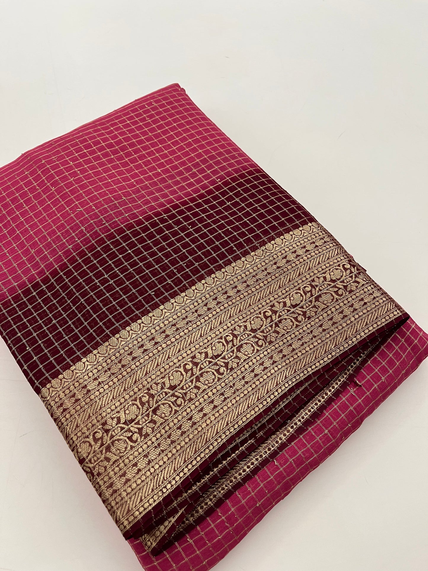 AP7 checks viscose