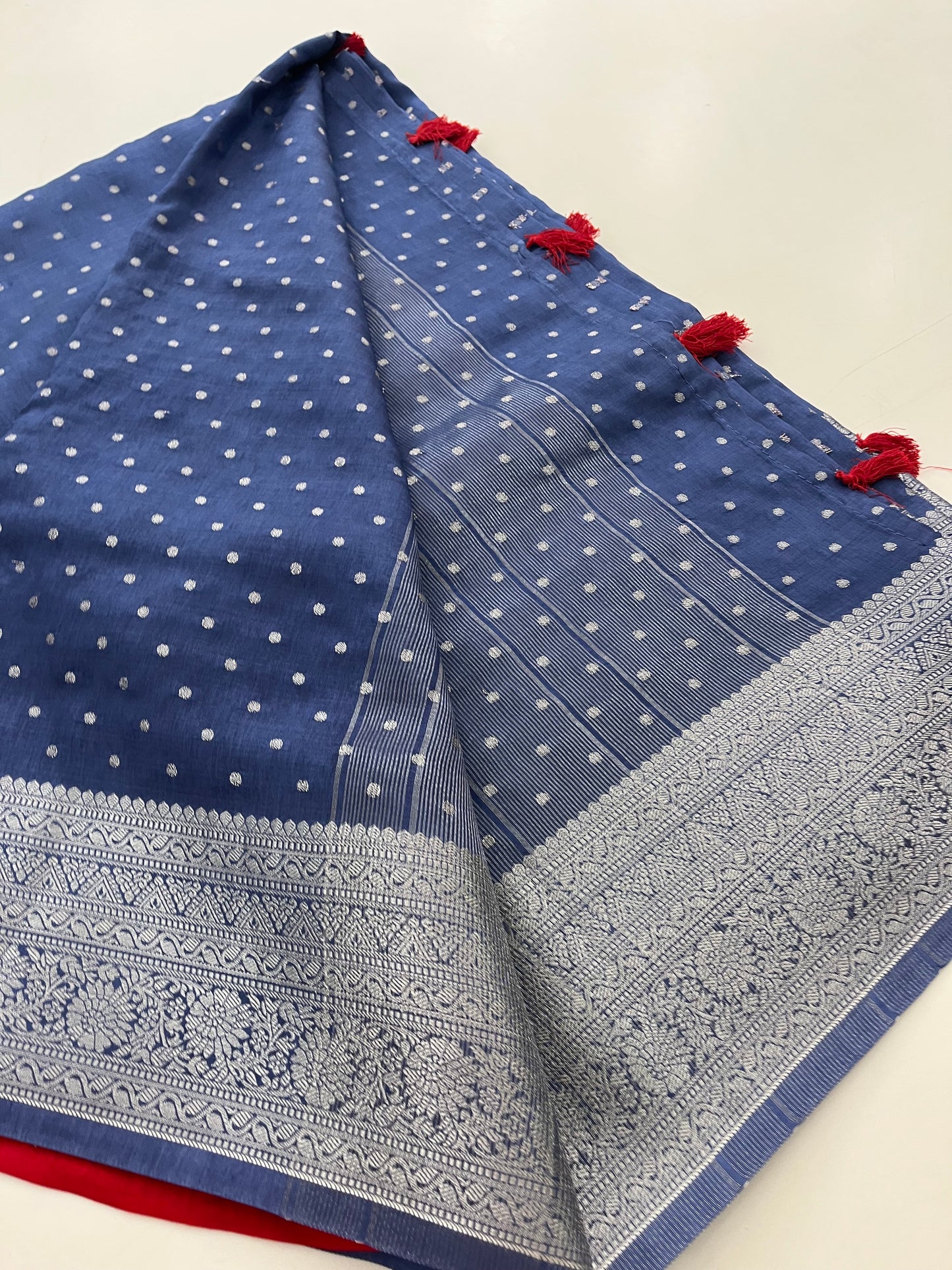 Banarasi Silver Butties