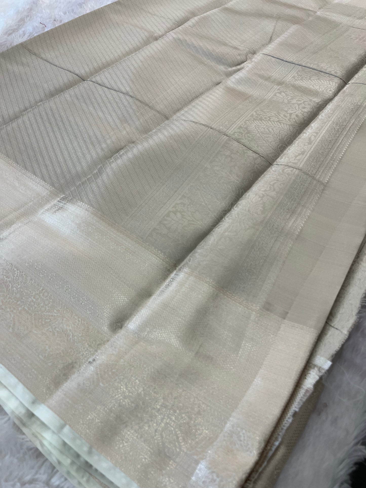 Semi tissue silk