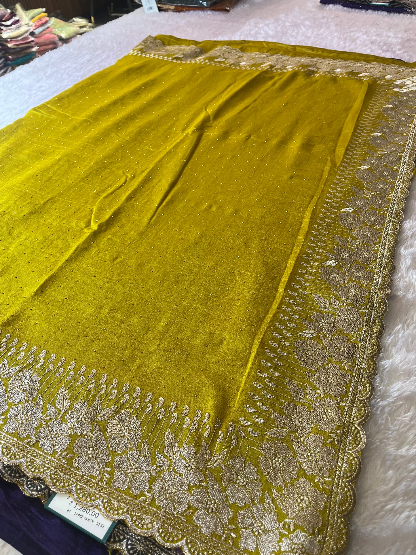 Scallop borde Fancy saree