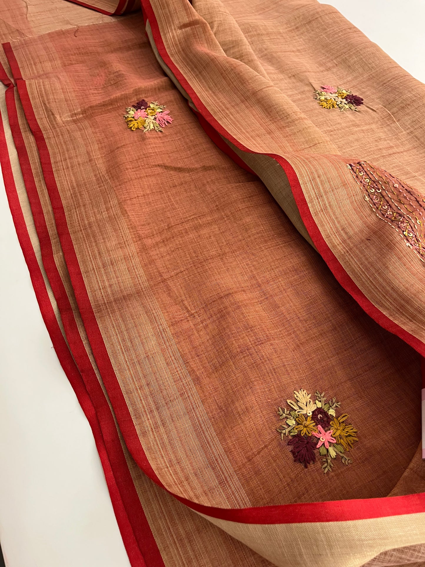 Linen Embroidery Fancy