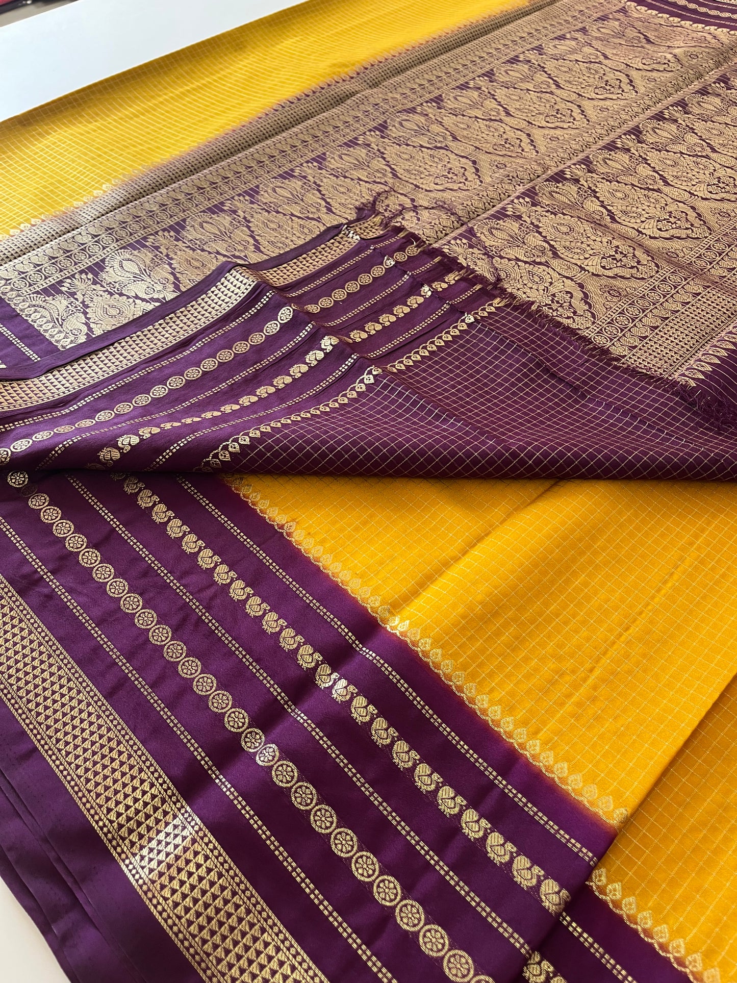 Crape Banarasi Checks Contrast