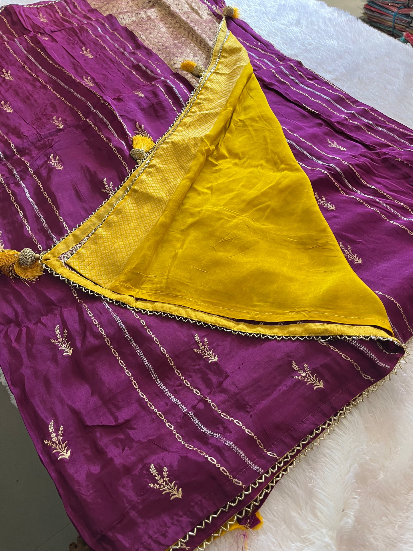 Designer Chinnon Silk CutDana Border