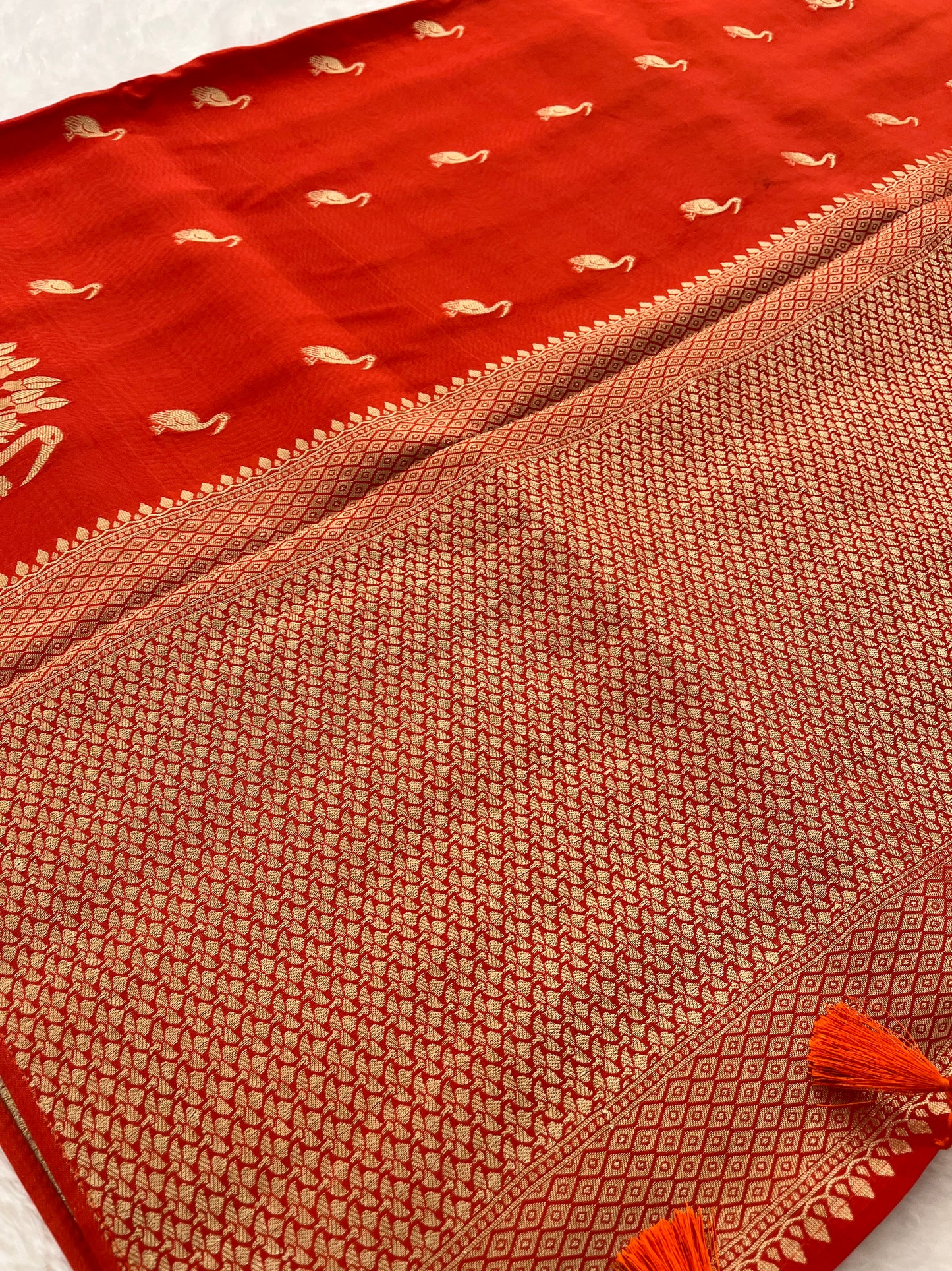 AP21 Banarasi crape viscose
