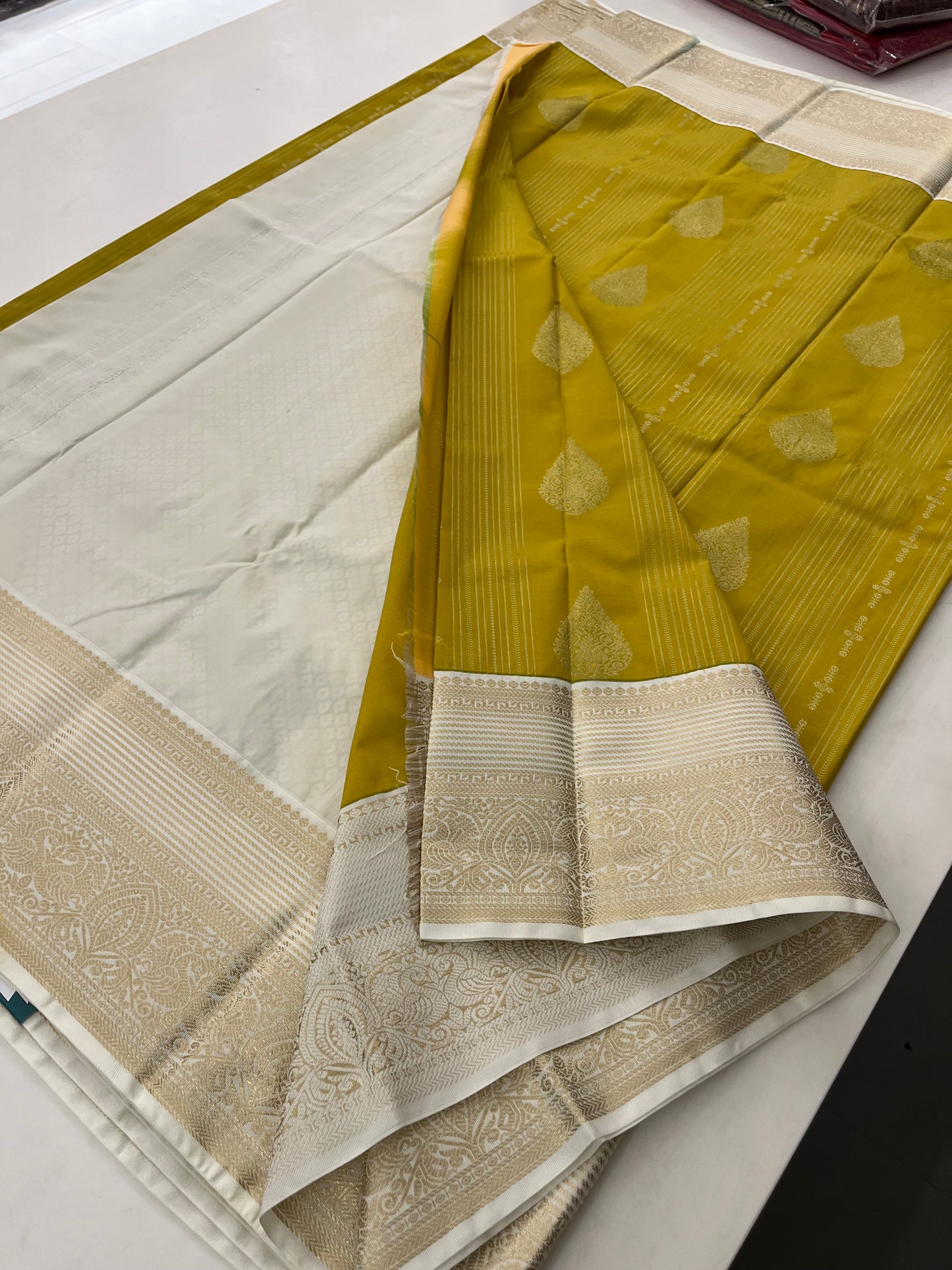 Ju9 Semi Silk