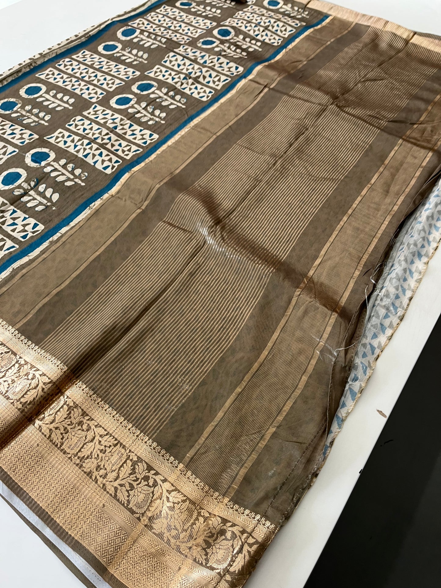 Ju3 Premium Printed Tussar