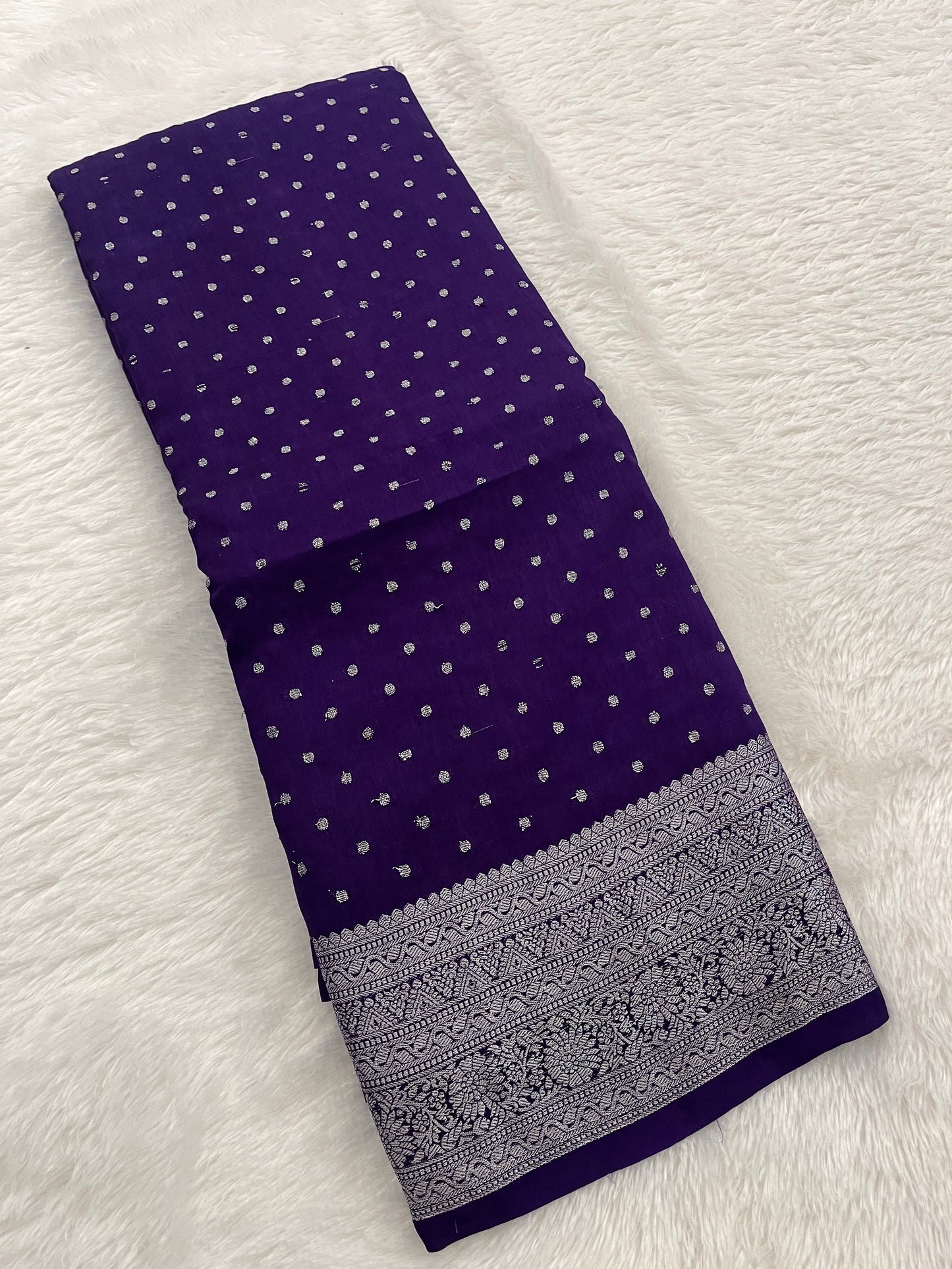 M7 Silver Dots kaddi fancy