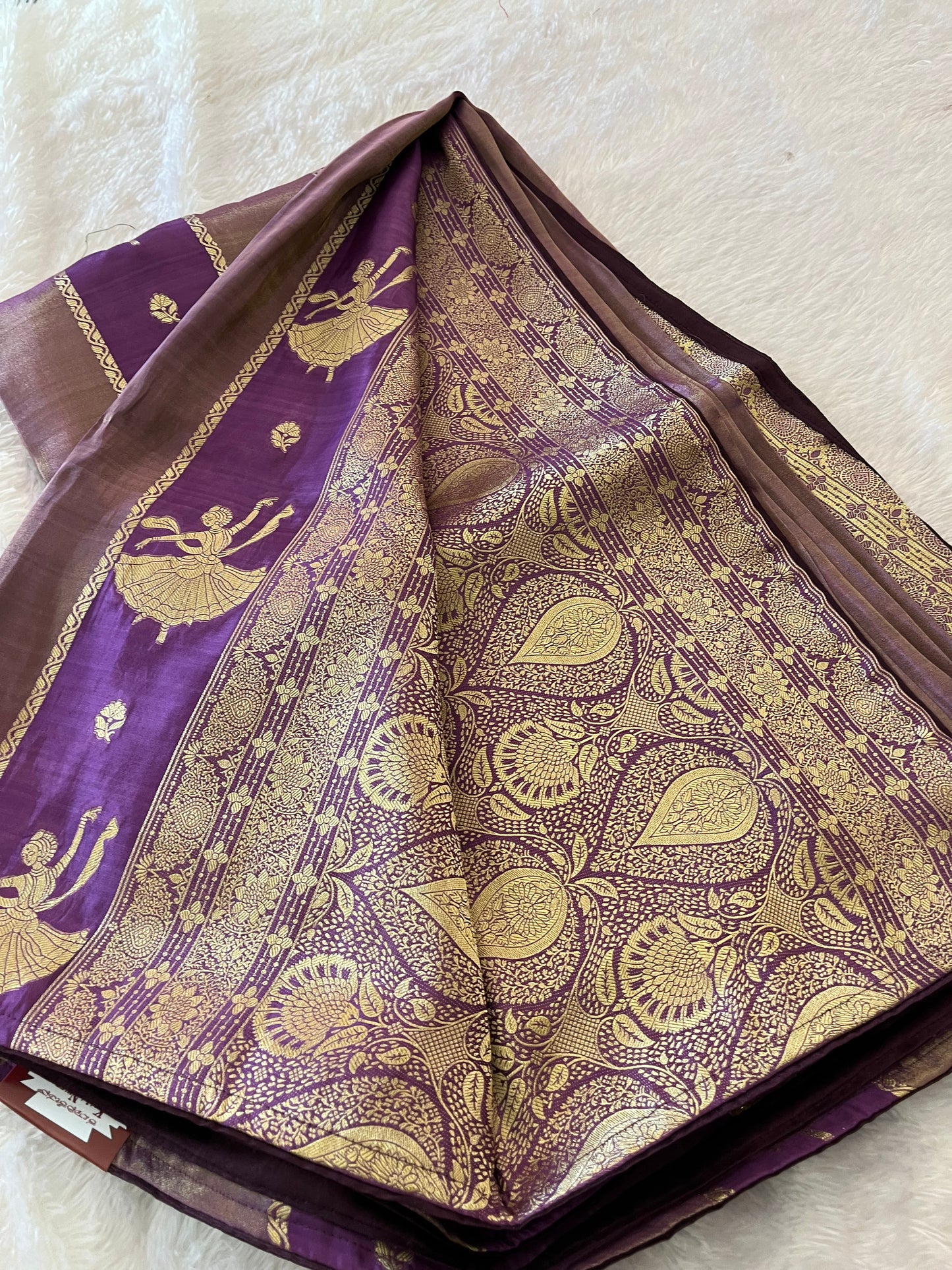 Dancing Dola Chinnon silk