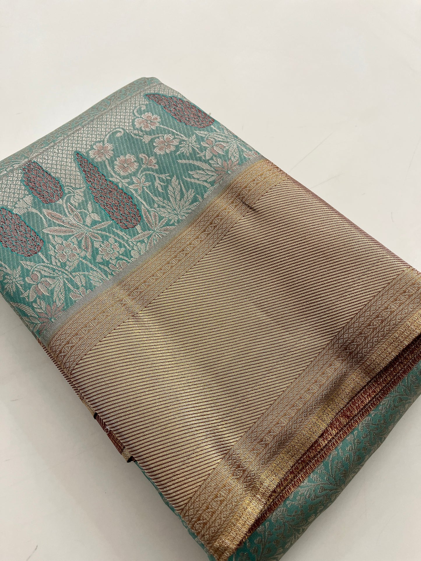 AP8 Tissue semi silk