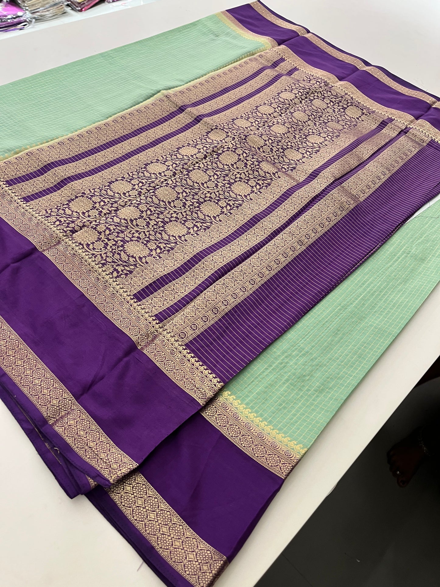 Crepe Small Checks Bentex Border