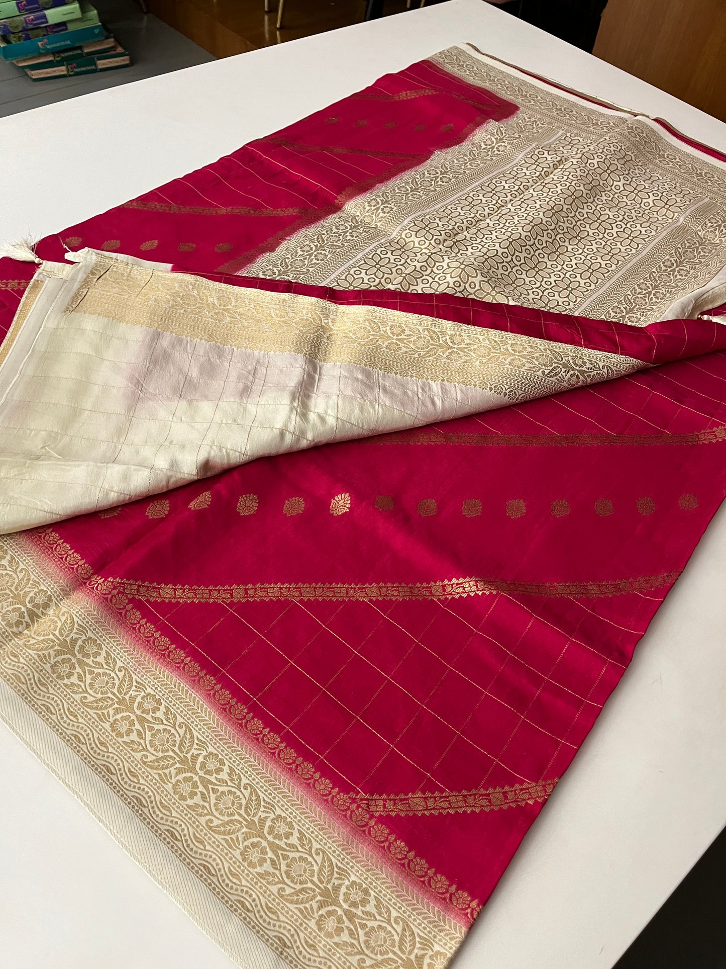 Ju11 Designer Jute Chinnon