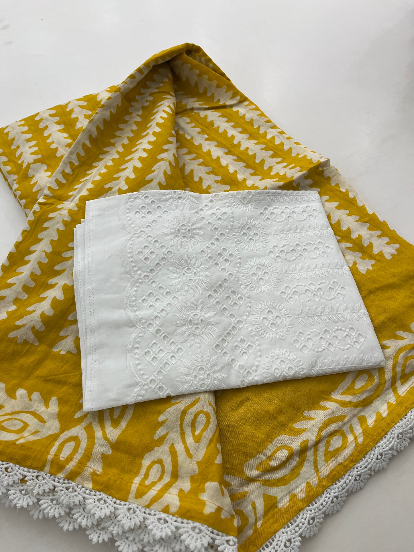 Fancy Soft Cotton Saree With Extra White chikankari Blouse