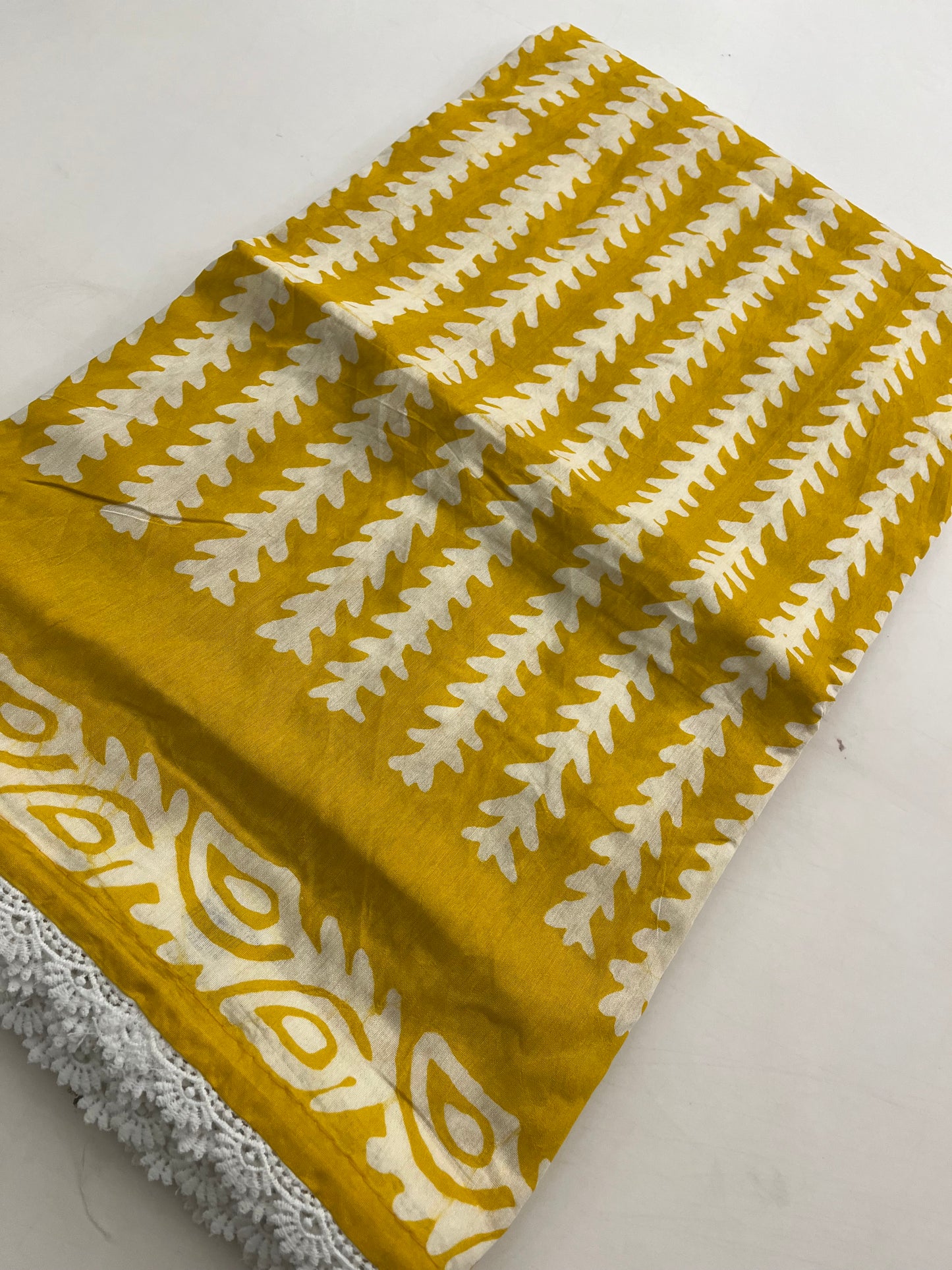 Fancy Soft Cotton Saree With Extra White chikankari Blouse