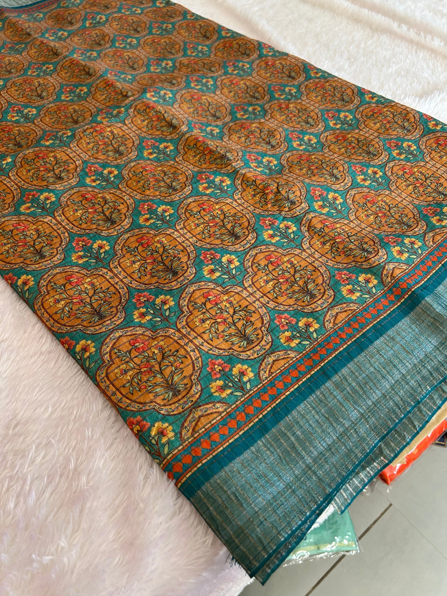 Tussar fancy