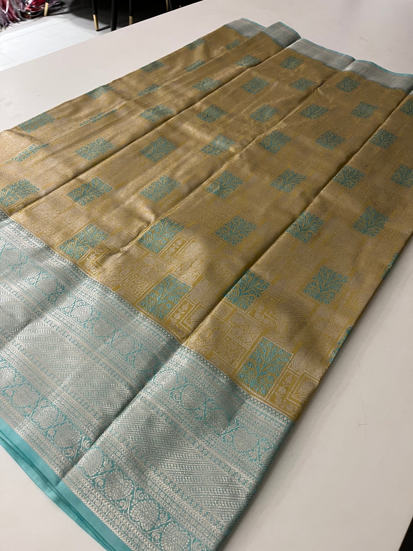 Tissue kanchi semi silk