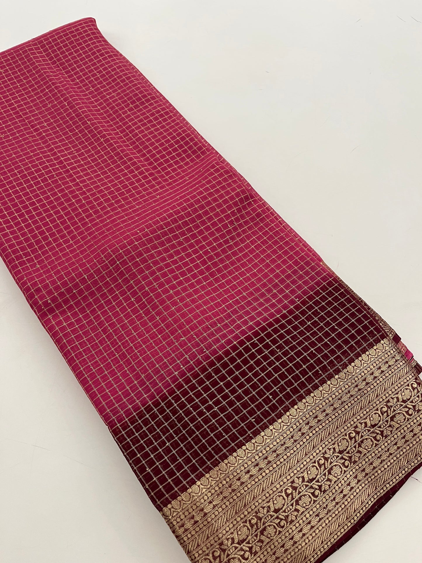 AP7 checks viscose
