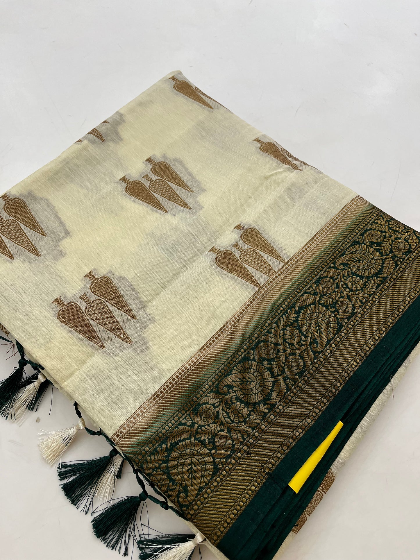 MA19 Linen Antik