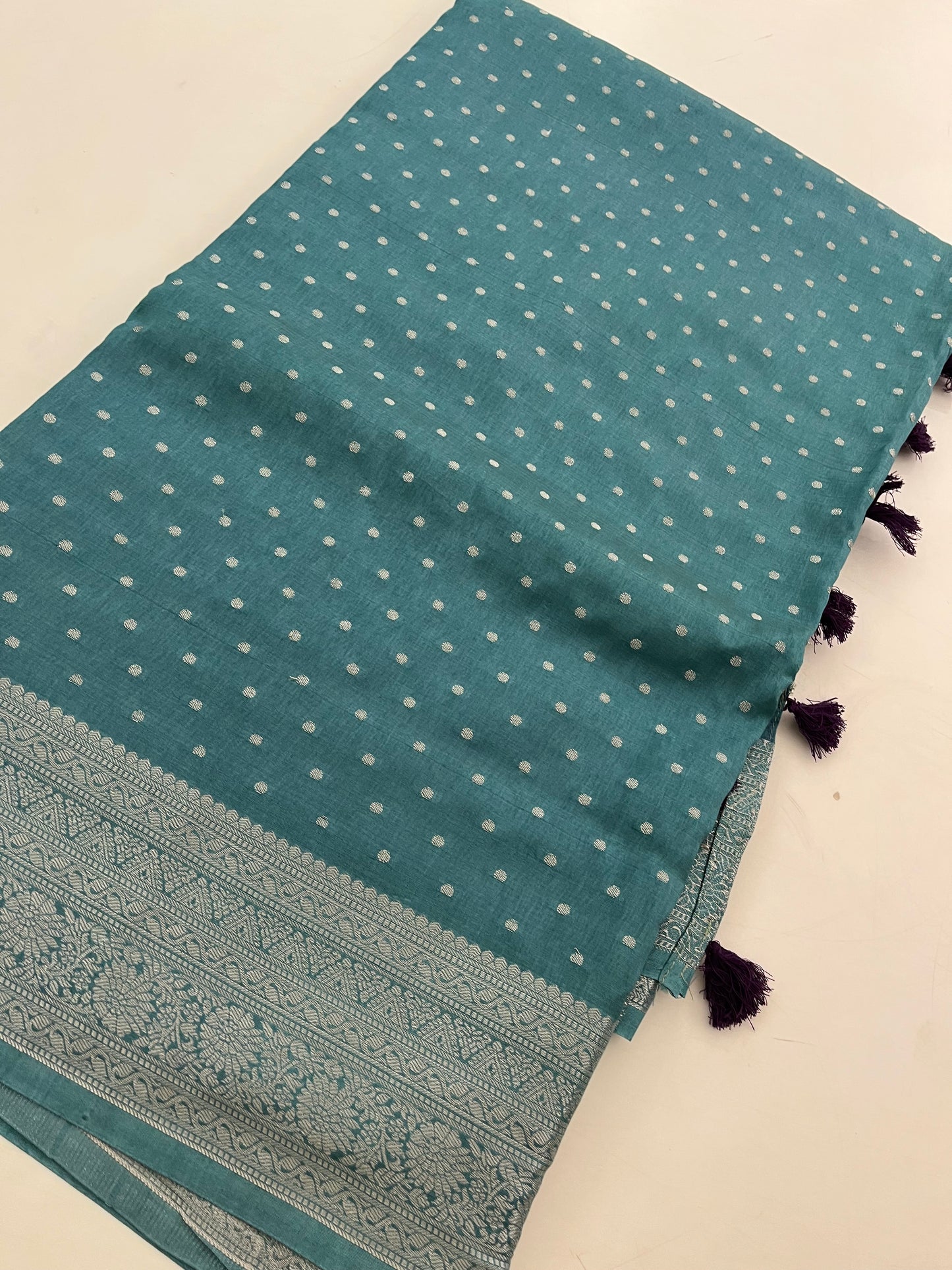 Banarasi Fancy Silver Butties