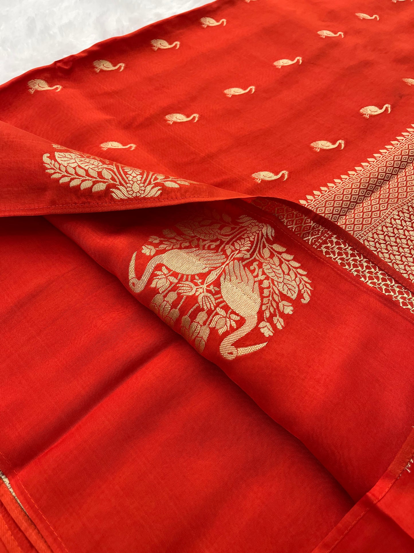 AP21 Banarasi crape viscose