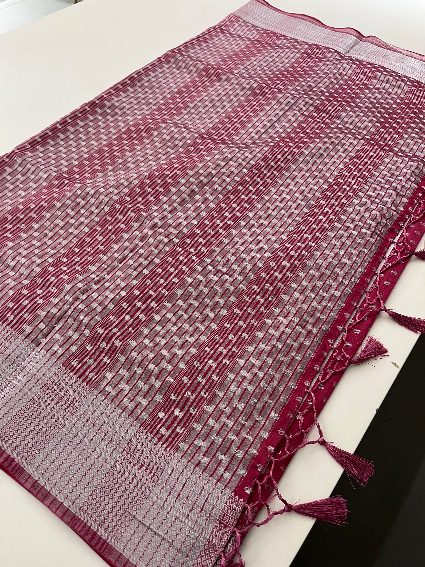 Dola Silk Silver Butties