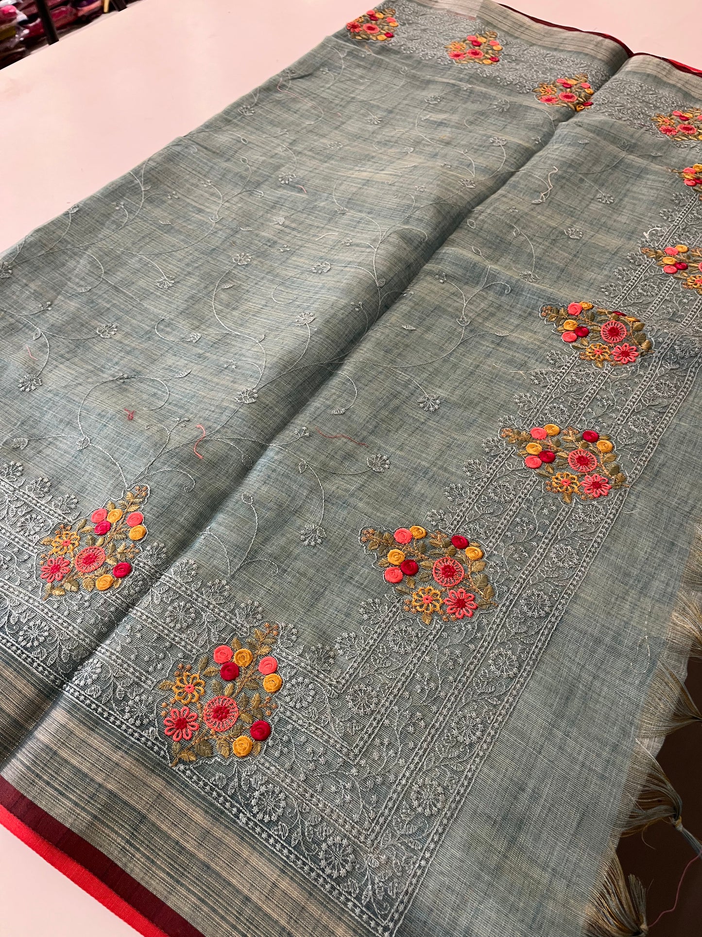 Designer linen Fancy Embroidery Buttas